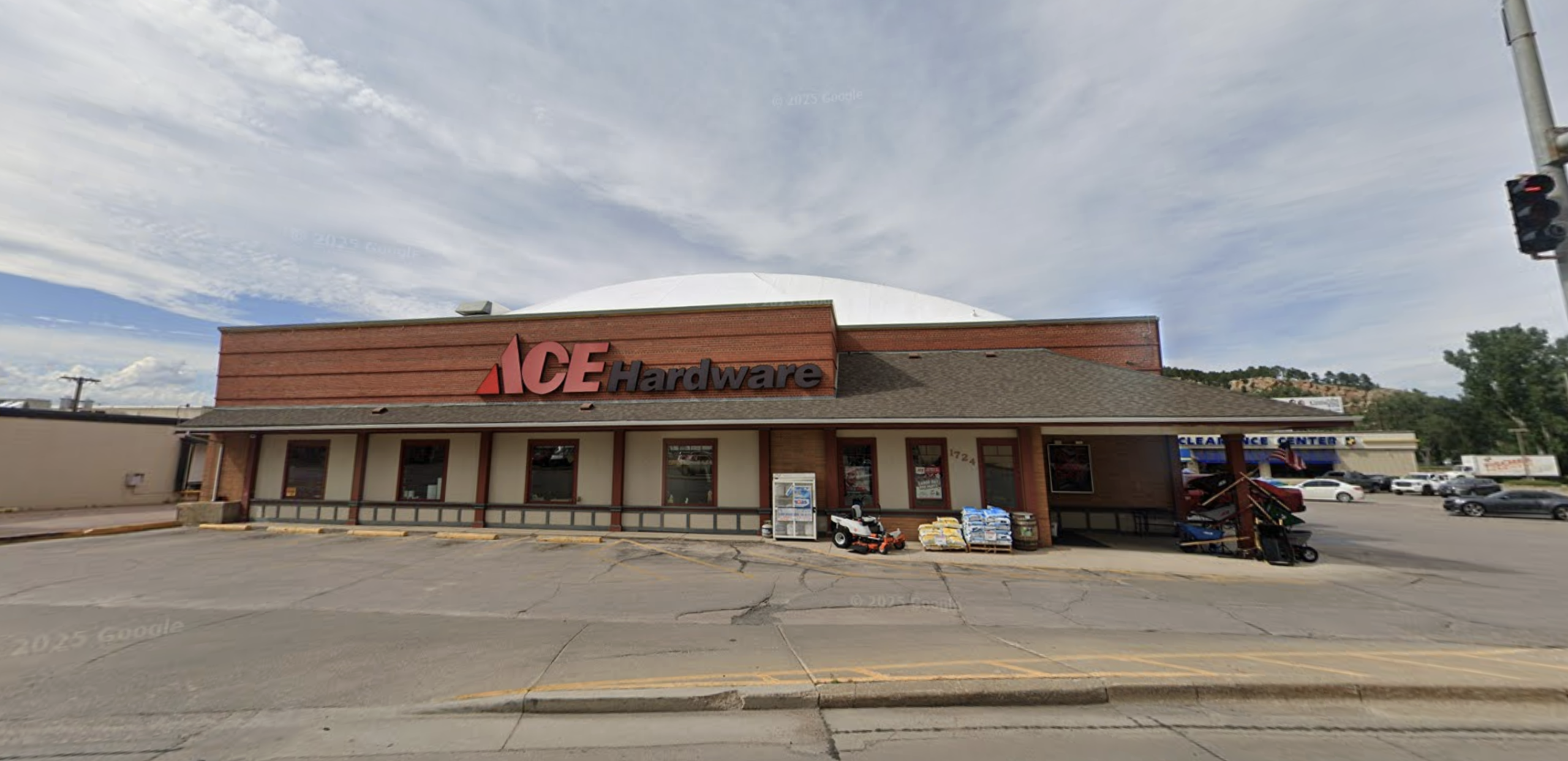 Ace Hardware (West)