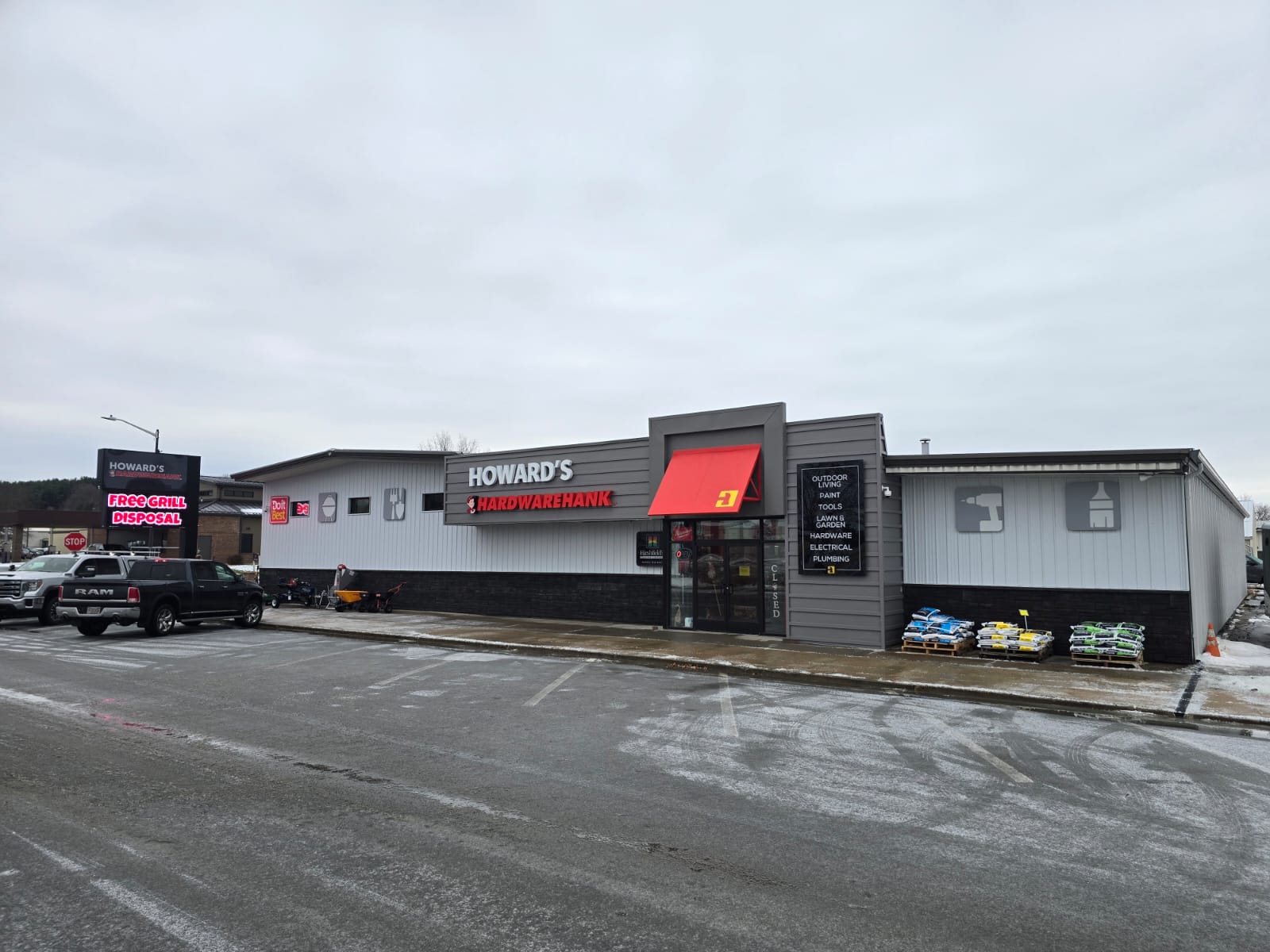 Howards Hardware Hank & Rental